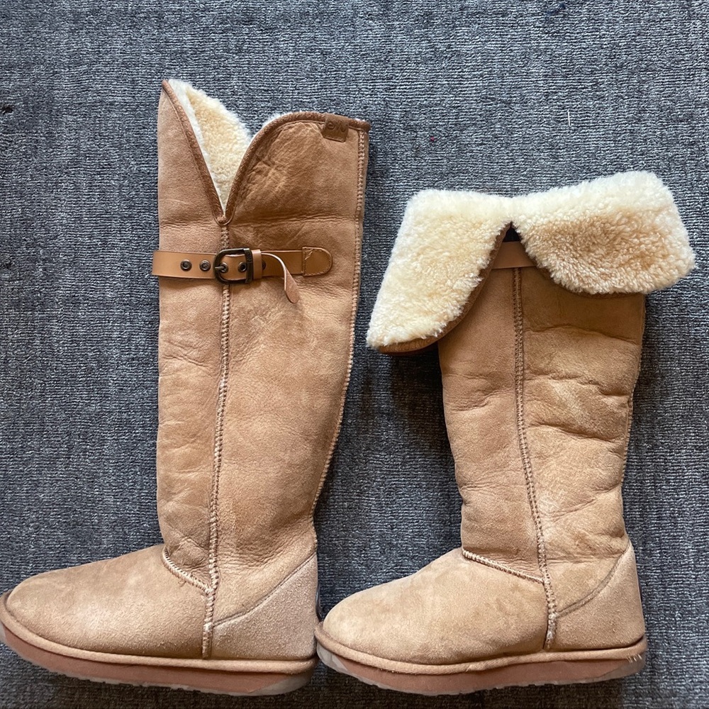 Emu Shearling Sheepskin Boots chestnut 8 over the knee OTK Illoura
